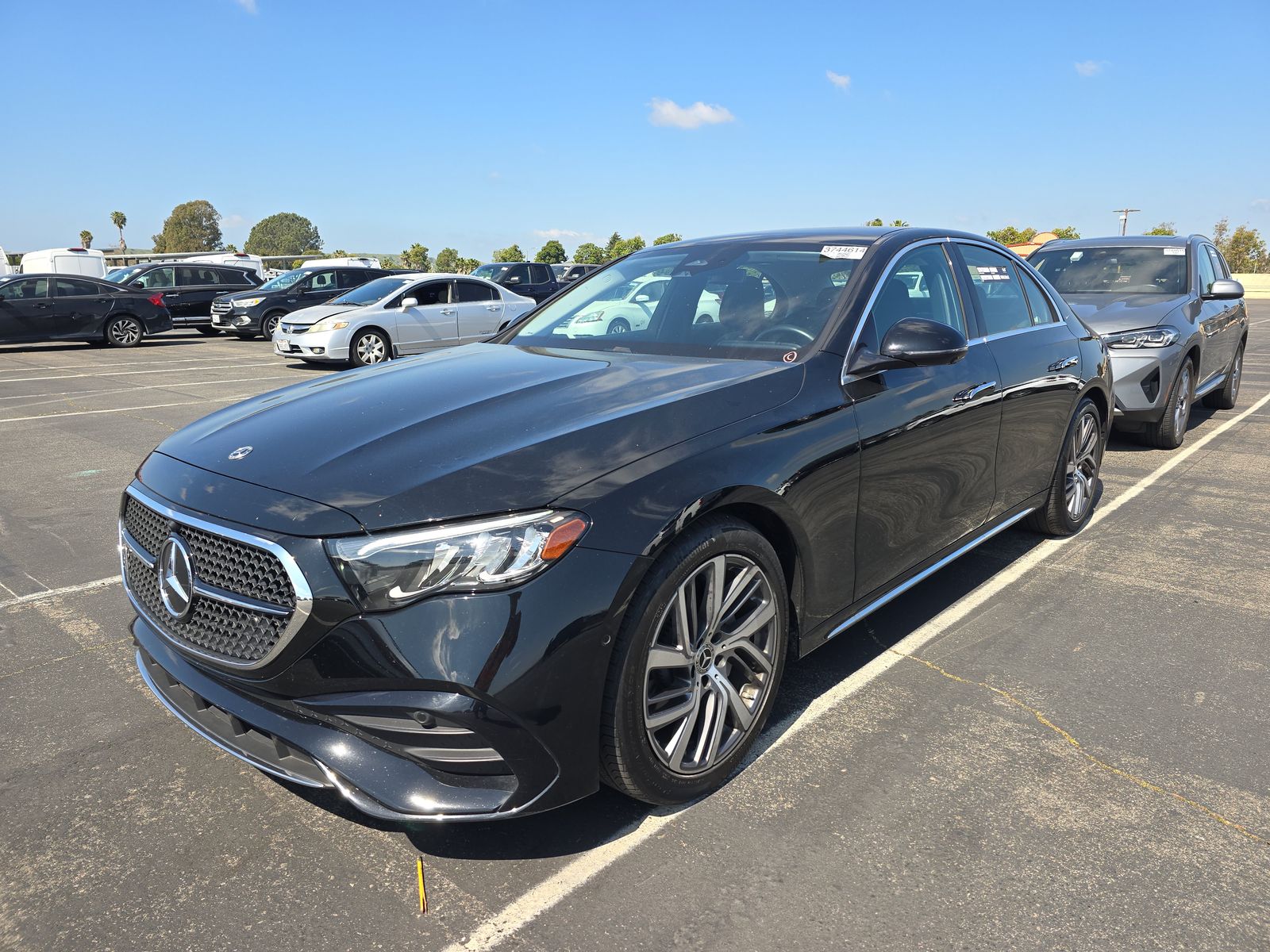 MERCEDES-BENZ E-CLASS - 1