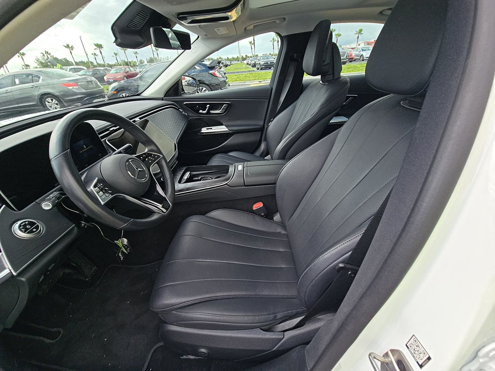 MERCEDES-BENZ E-CLASS - 8