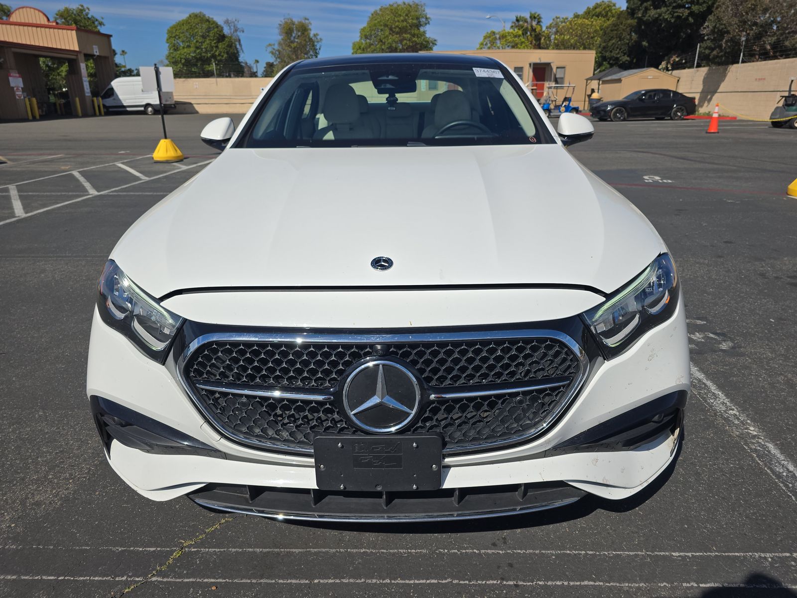 MERCEDES-BENZ E-CLASS - 3