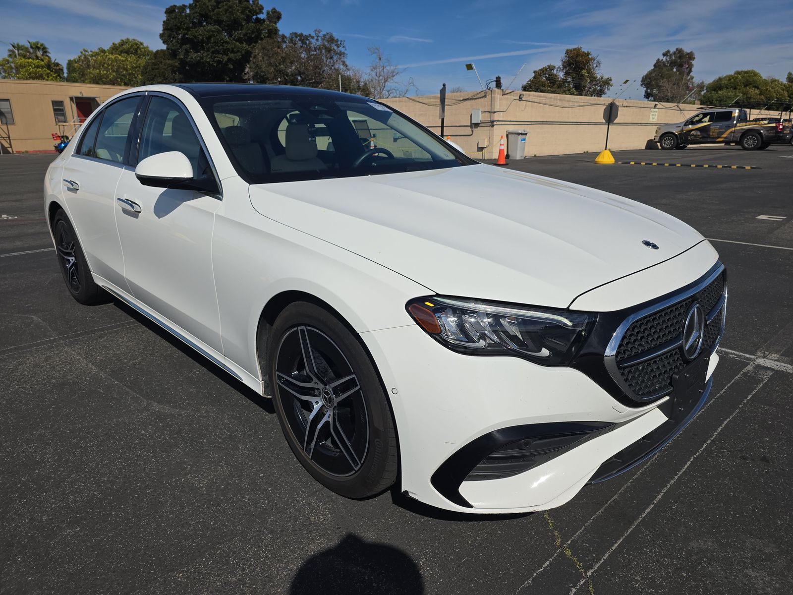 MERCEDES-BENZ E-CLASS - 4