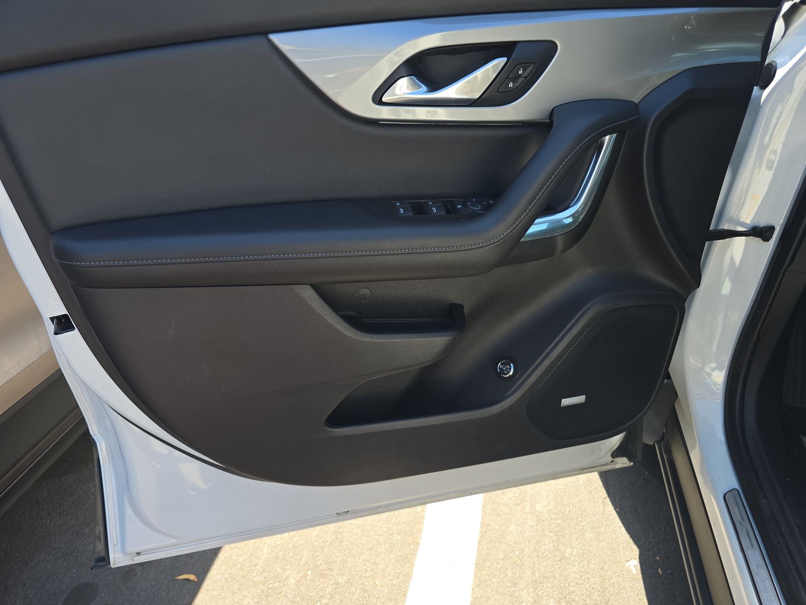 CHEVROLET CAMARO - 10