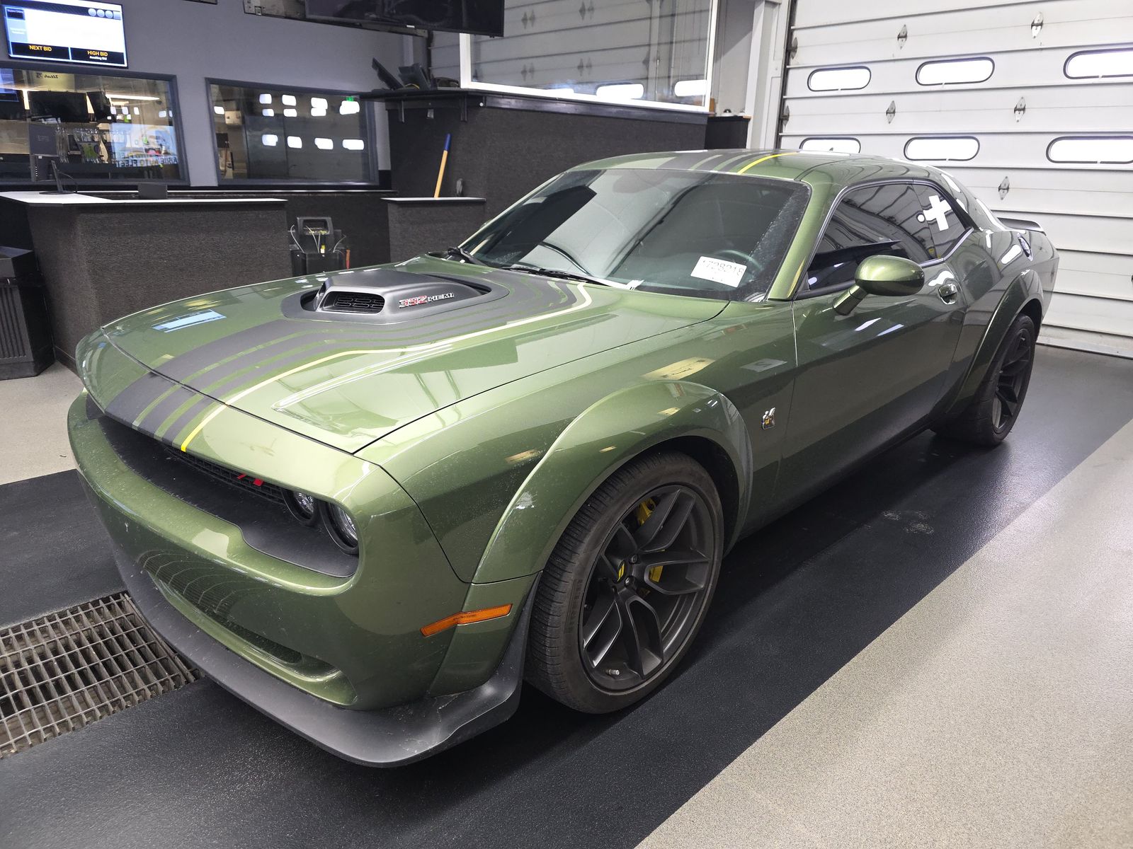 DODGE CHALLENGER - 1