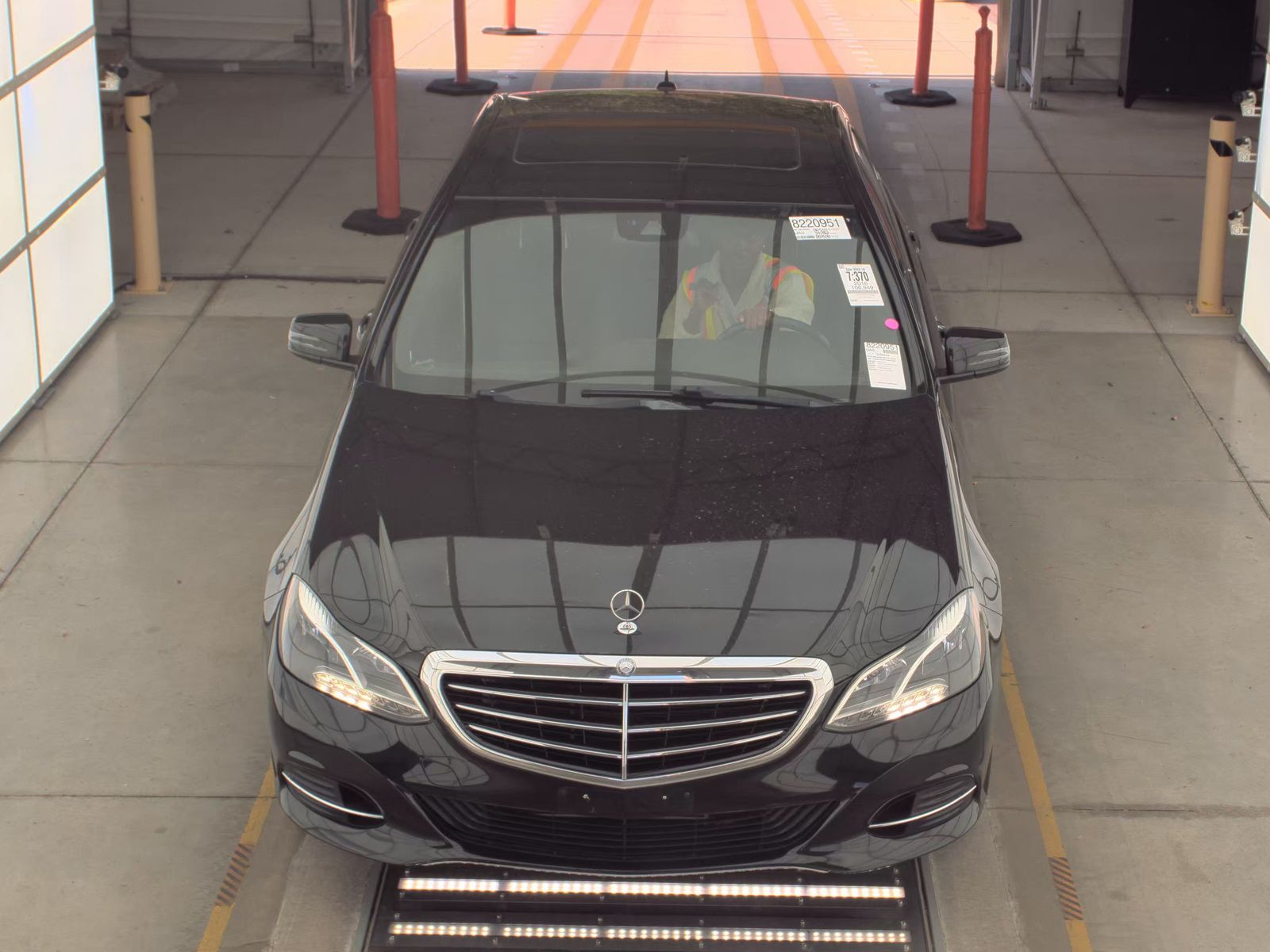 MERCEDES-BENZ E-CLASS - 3