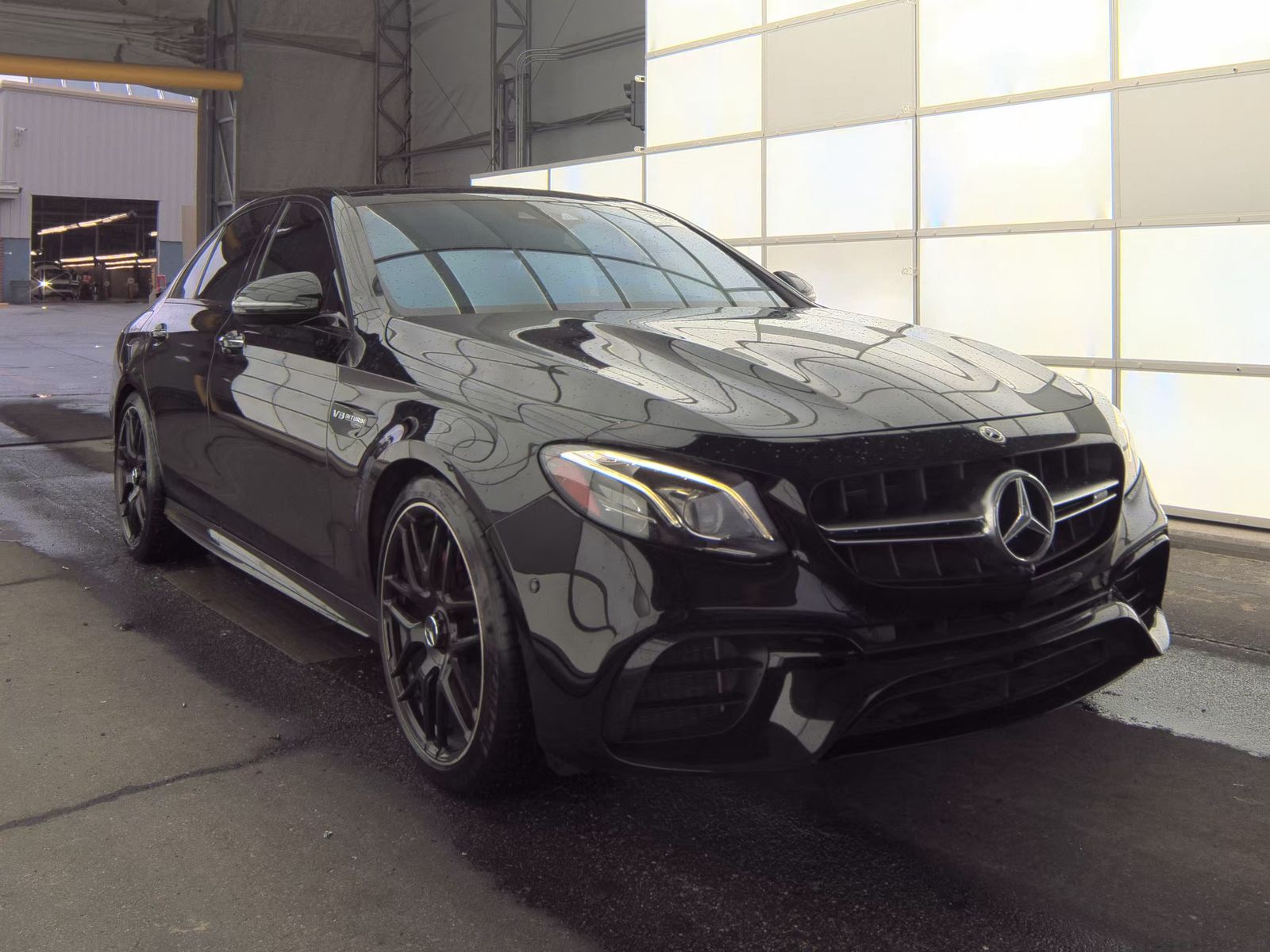 MERCEDES-BENZ E-CLASS AMG - 4