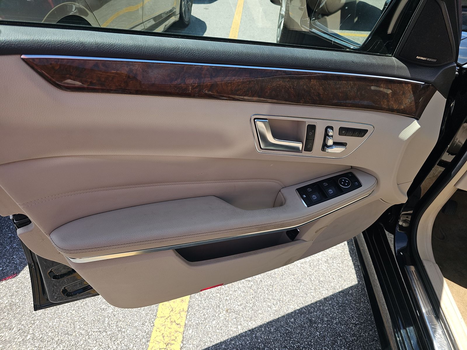 MERCEDES-BENZ E-CLASS - 10