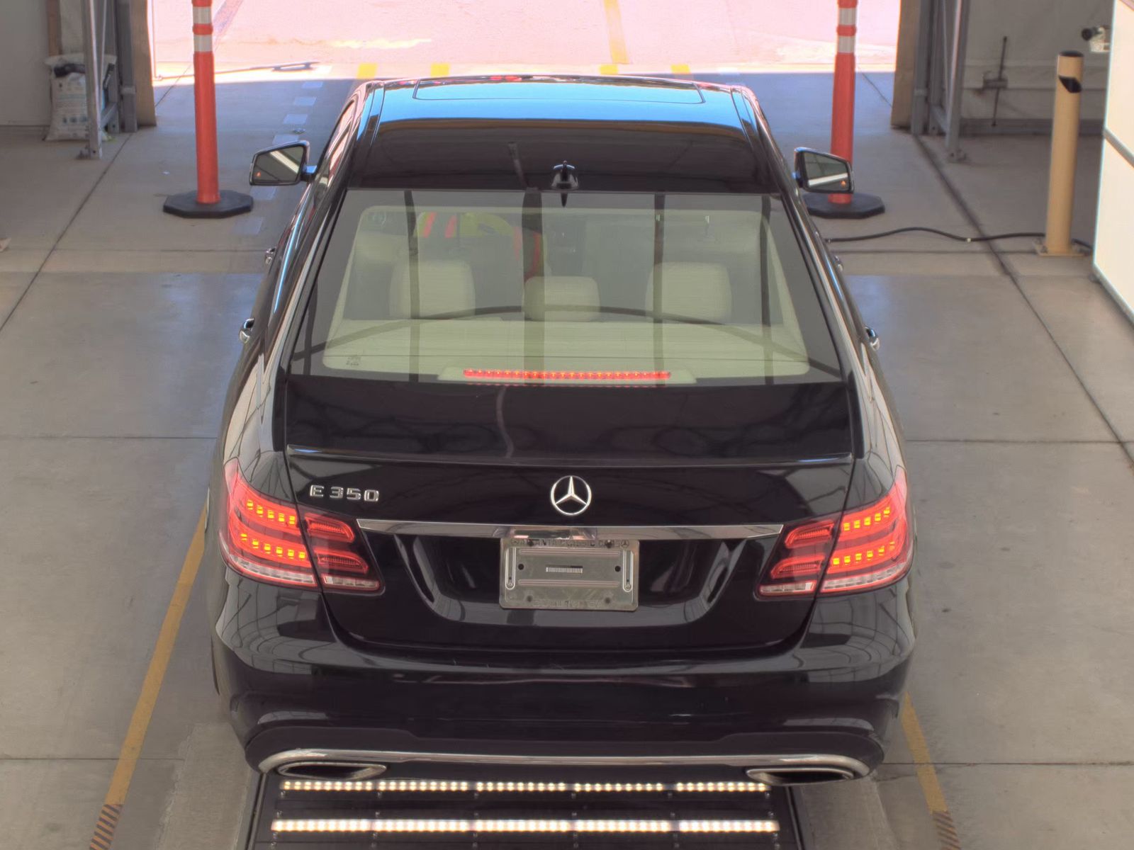 MERCEDES-BENZ E-CLASS - 6