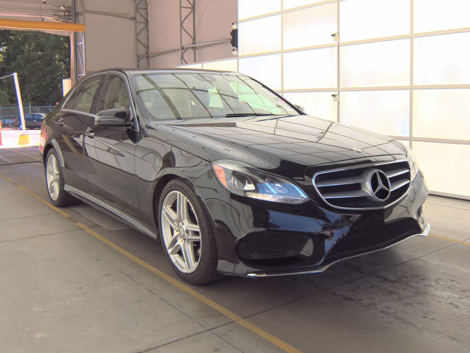 MERCEDES-BENZ E-CLASS - 4