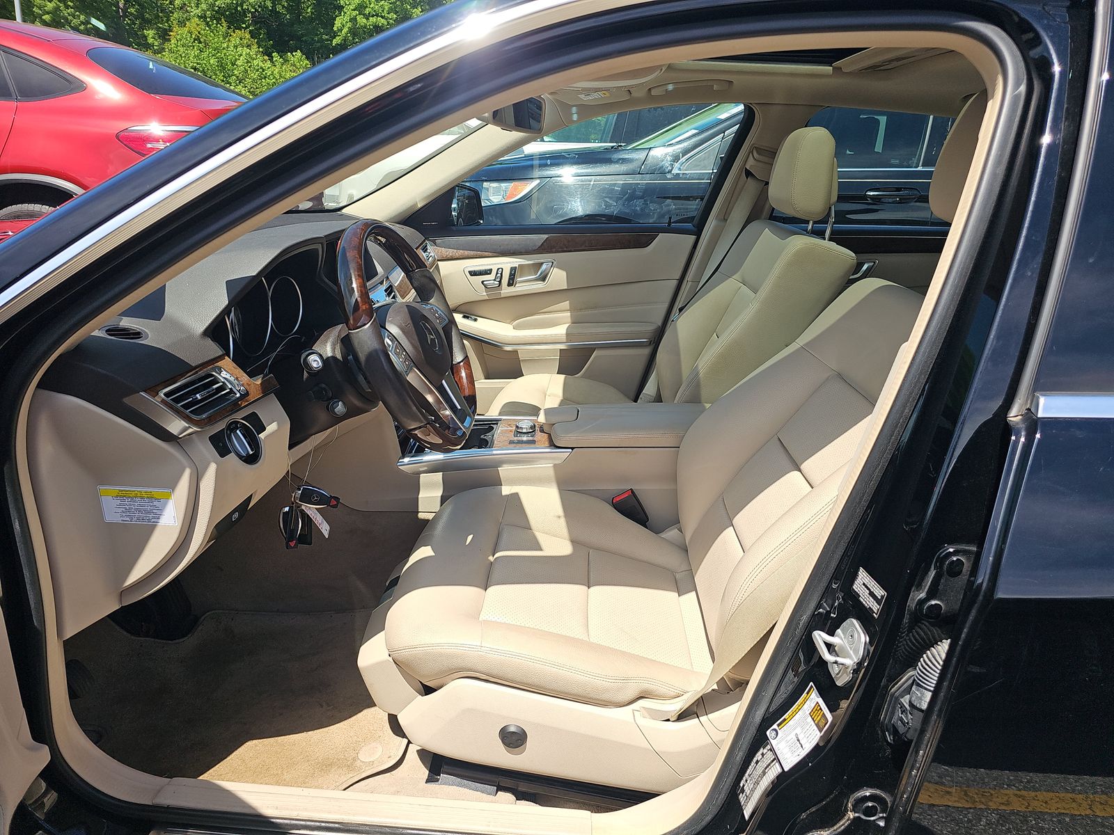 MERCEDES-BENZ E-CLASS - 8