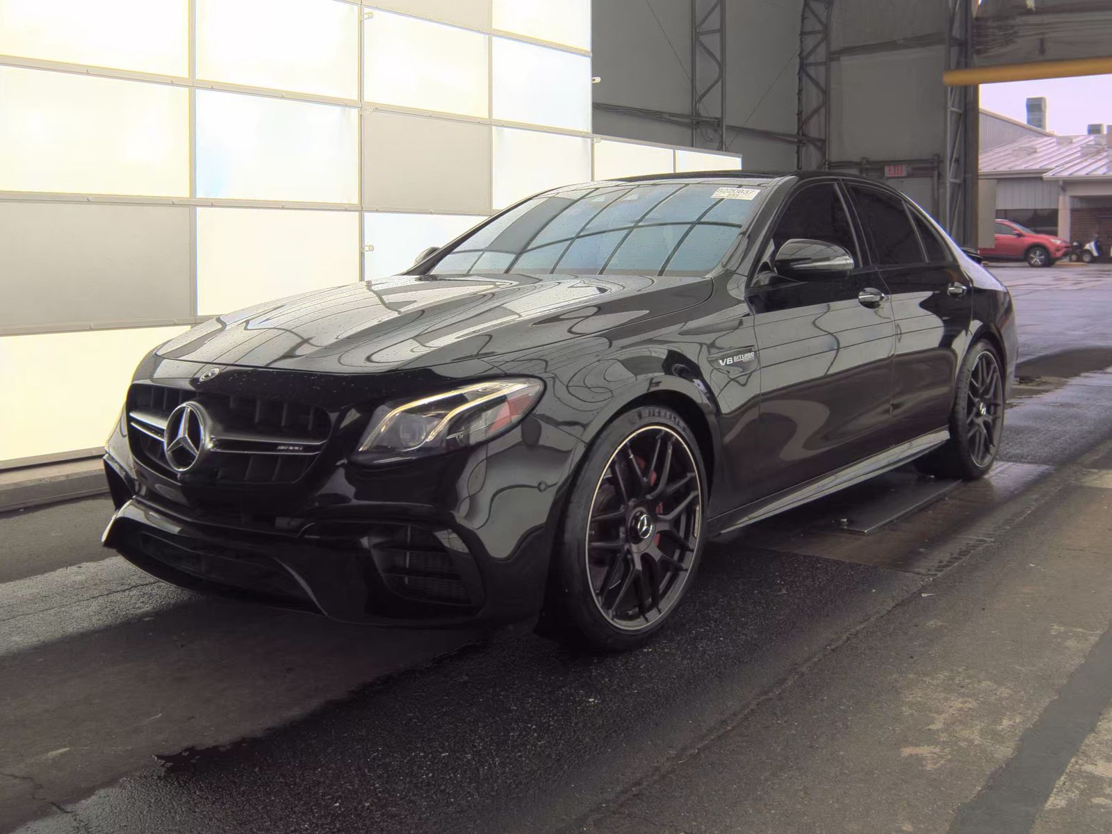 MERCEDES-BENZ E-CLASS AMG - 1