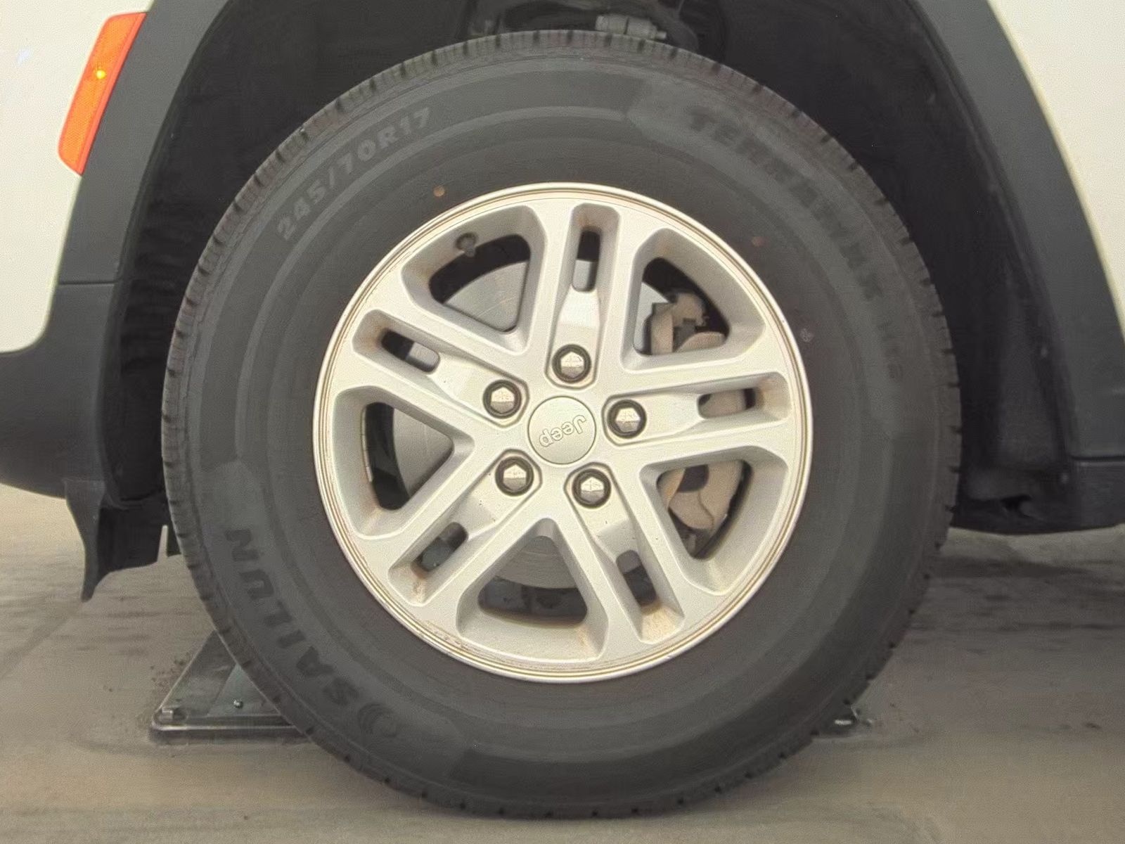 JEEP GRAND CHEROKEE - 10