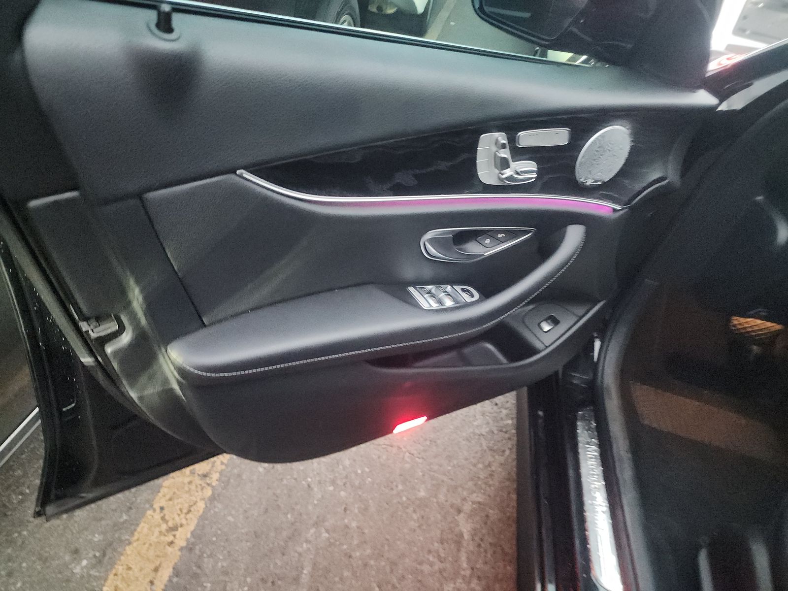 MERCEDES-BENZ E-CLASS - 10