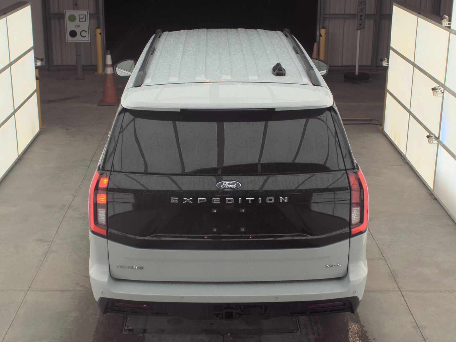 FORD EXPEDITION MAX - 7