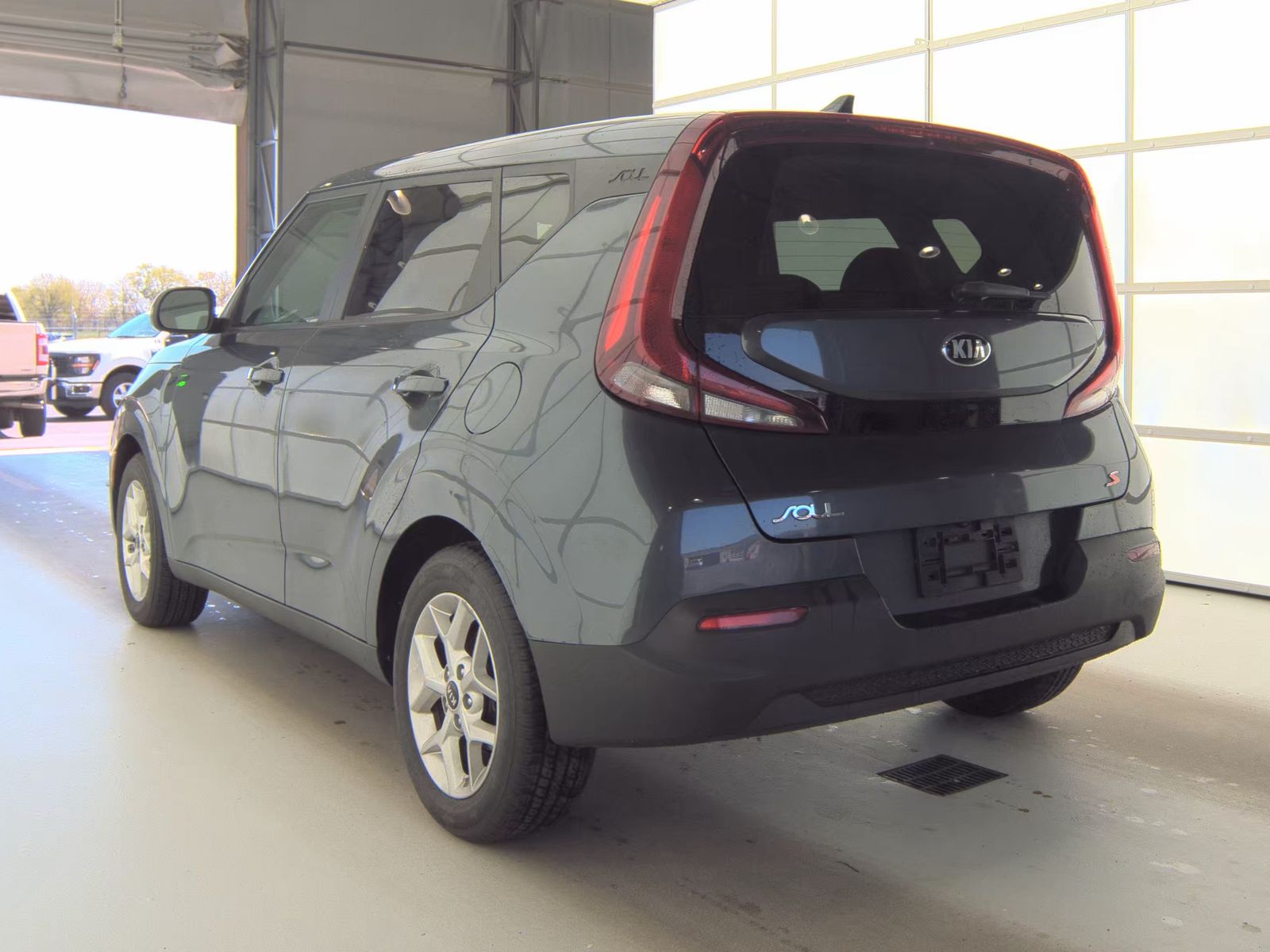 KIA OTHER - 7