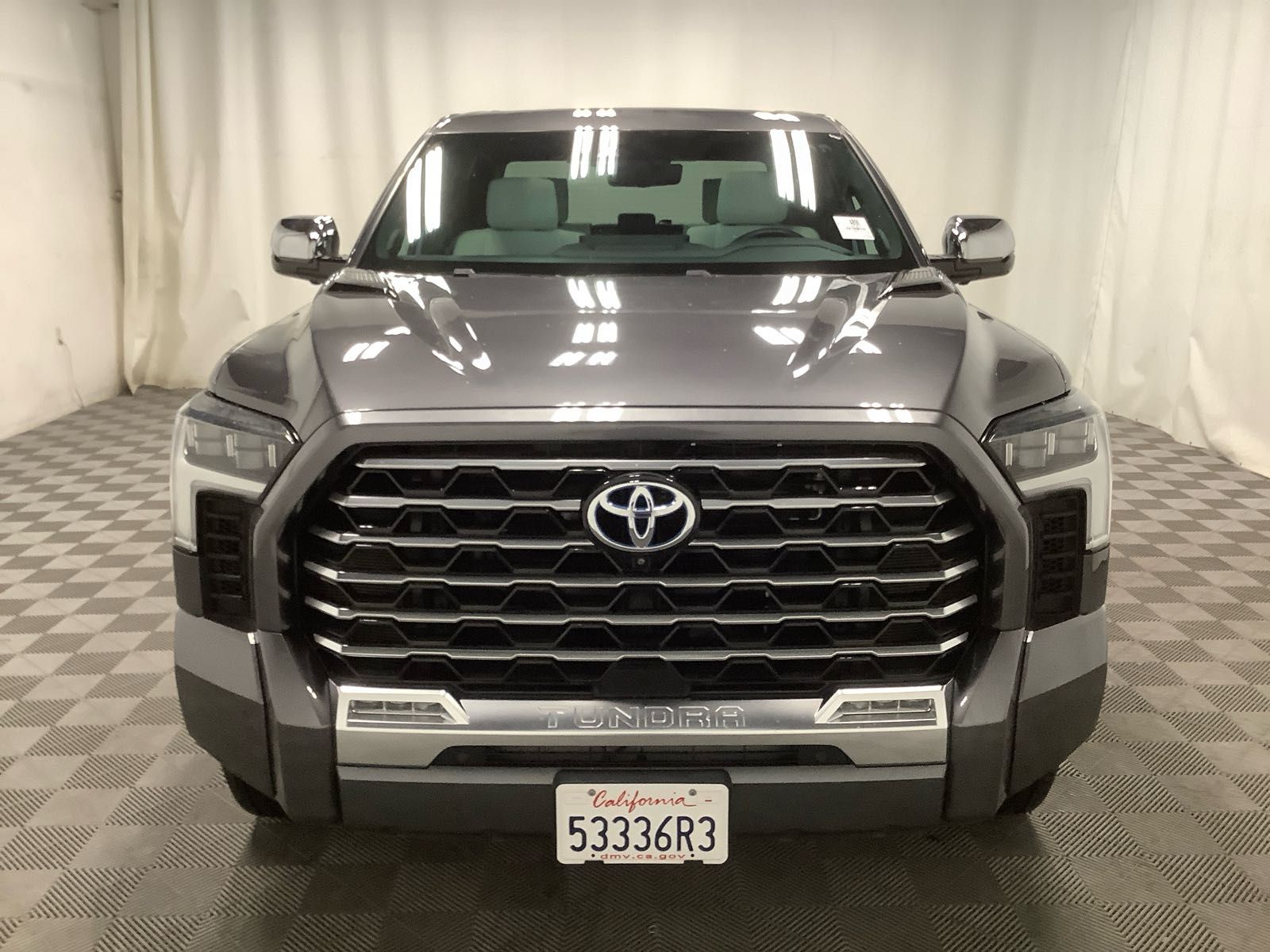 TOYOTA TUNDRA - 7
