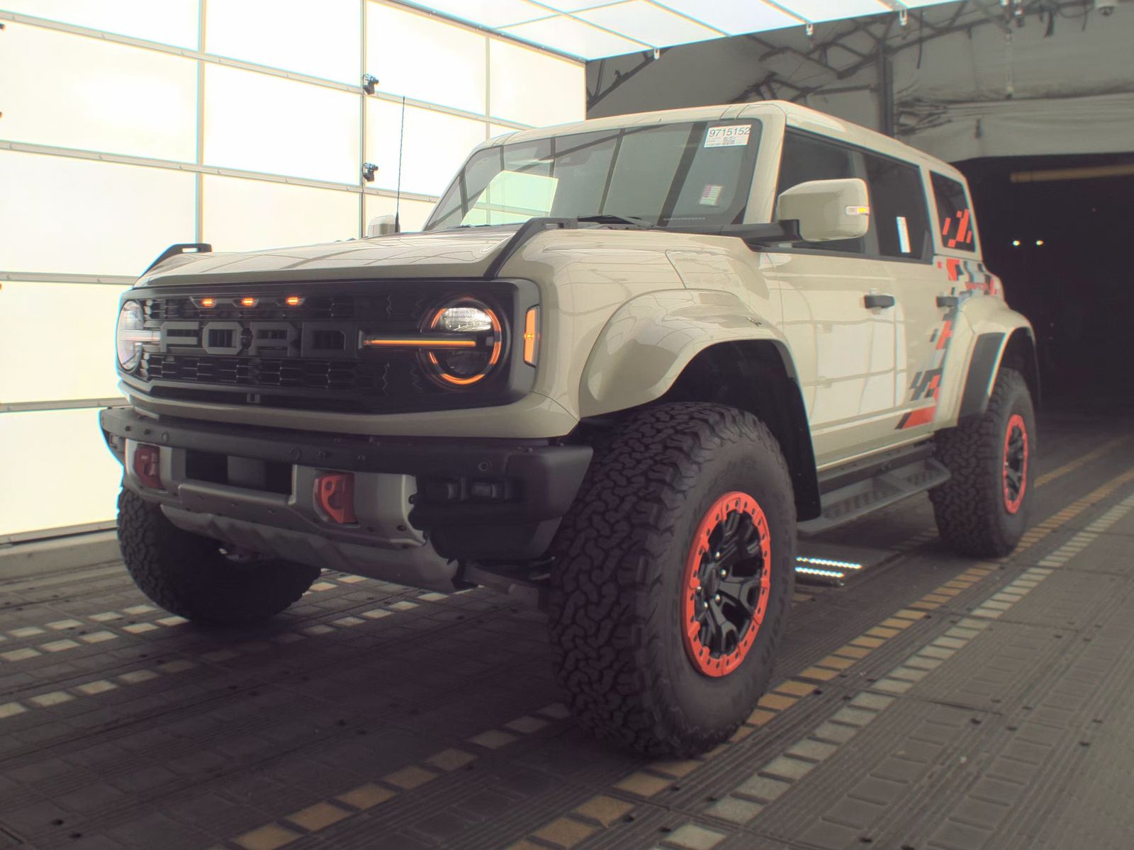 FORD BRONCO - 1