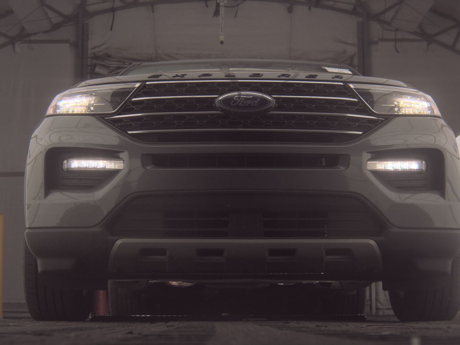 FORD EXPLORER - 4