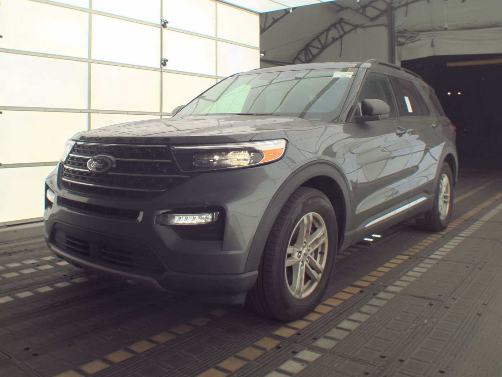 FORD EXPLORER - 1
