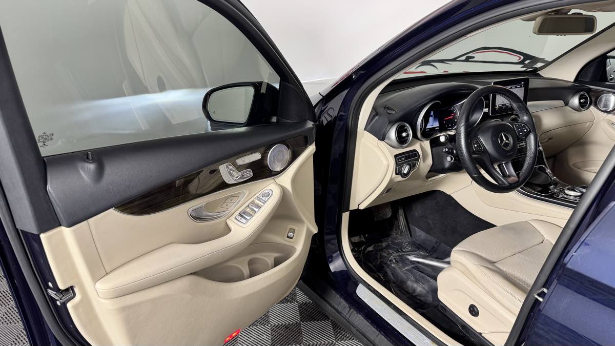 2018 Mercedes-Benz GLC GLC 300 AWD