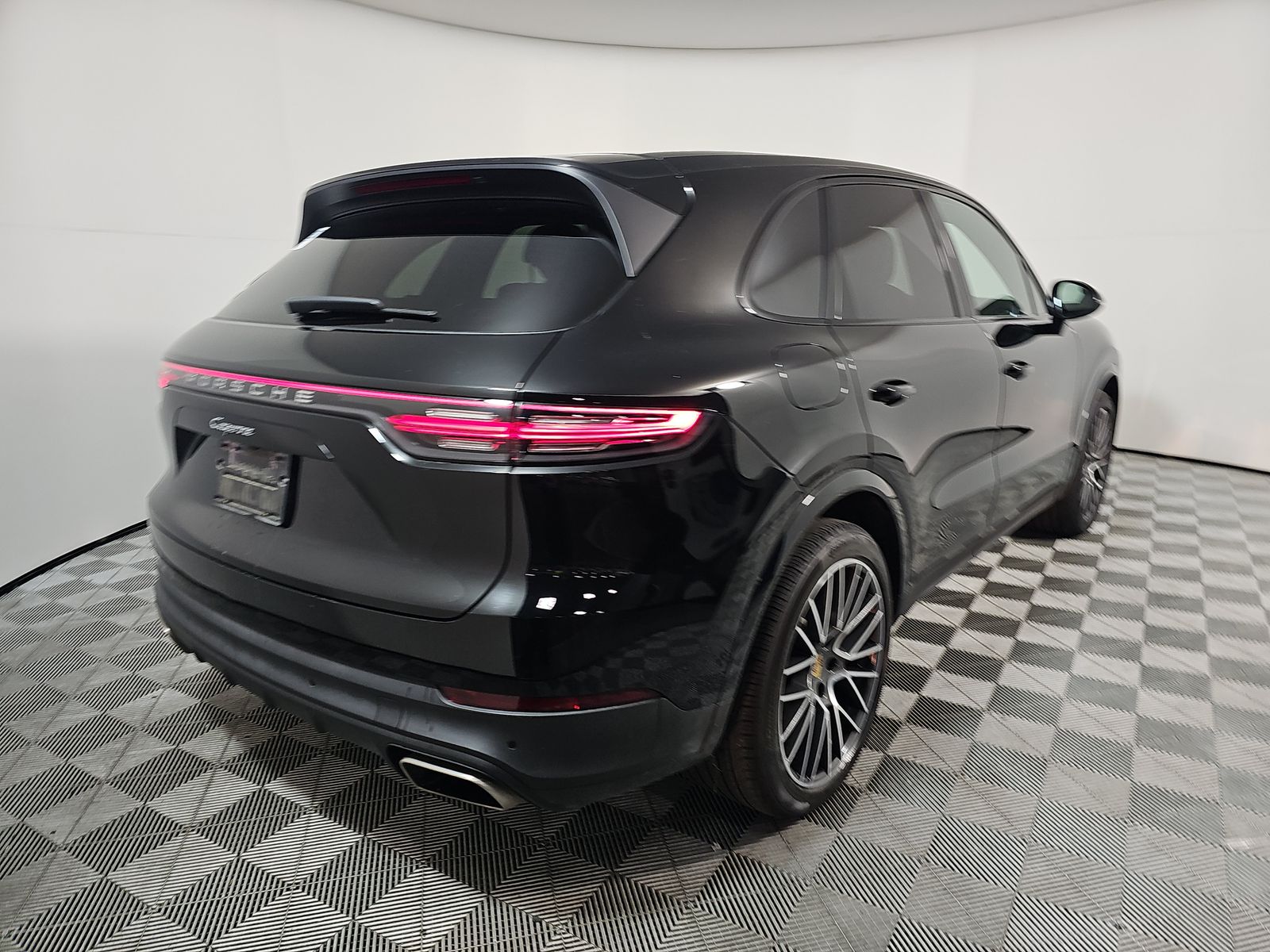PORSCHE CAYENNE - 5