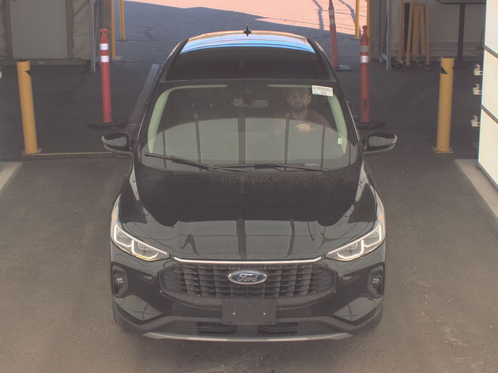 FORD ESCAPE - 3