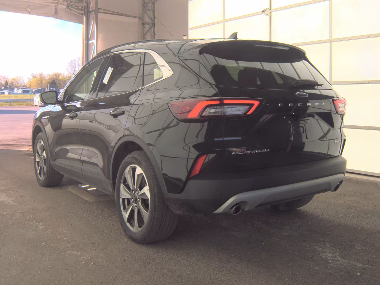 FORD ESCAPE - 9