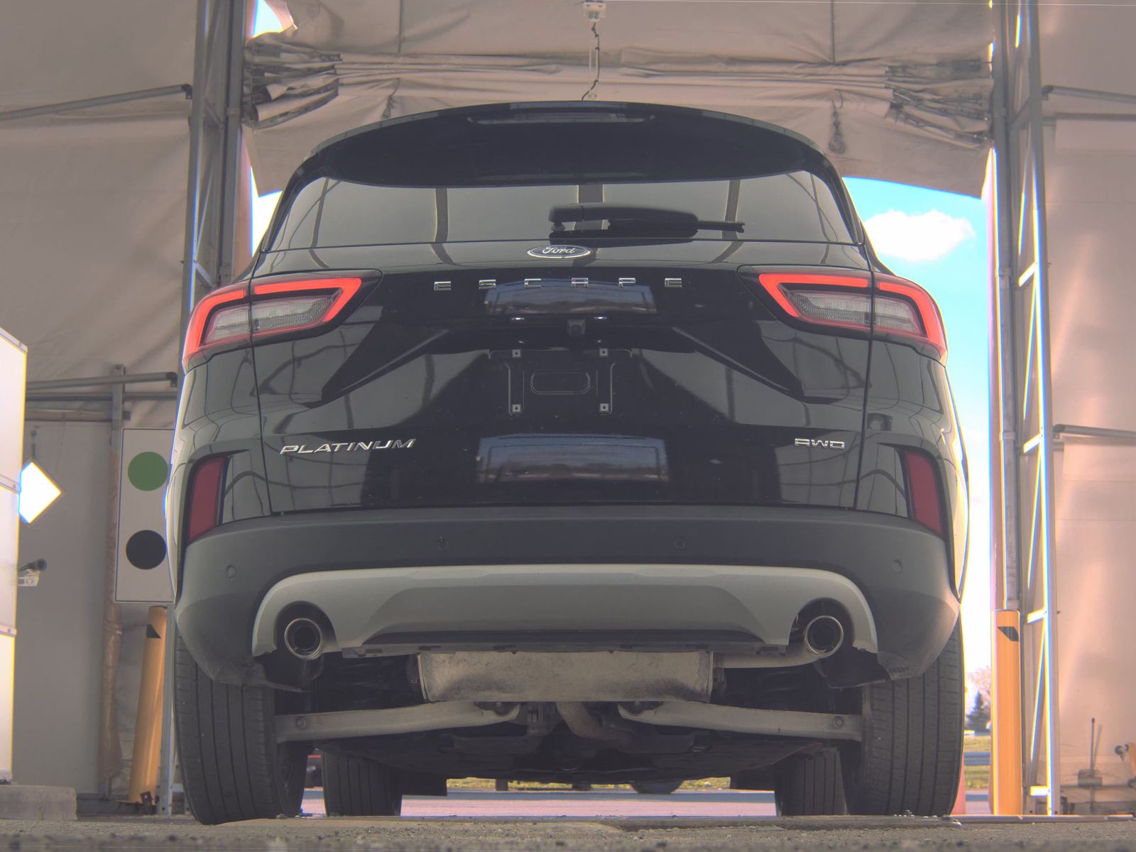 FORD ESCAPE - 8