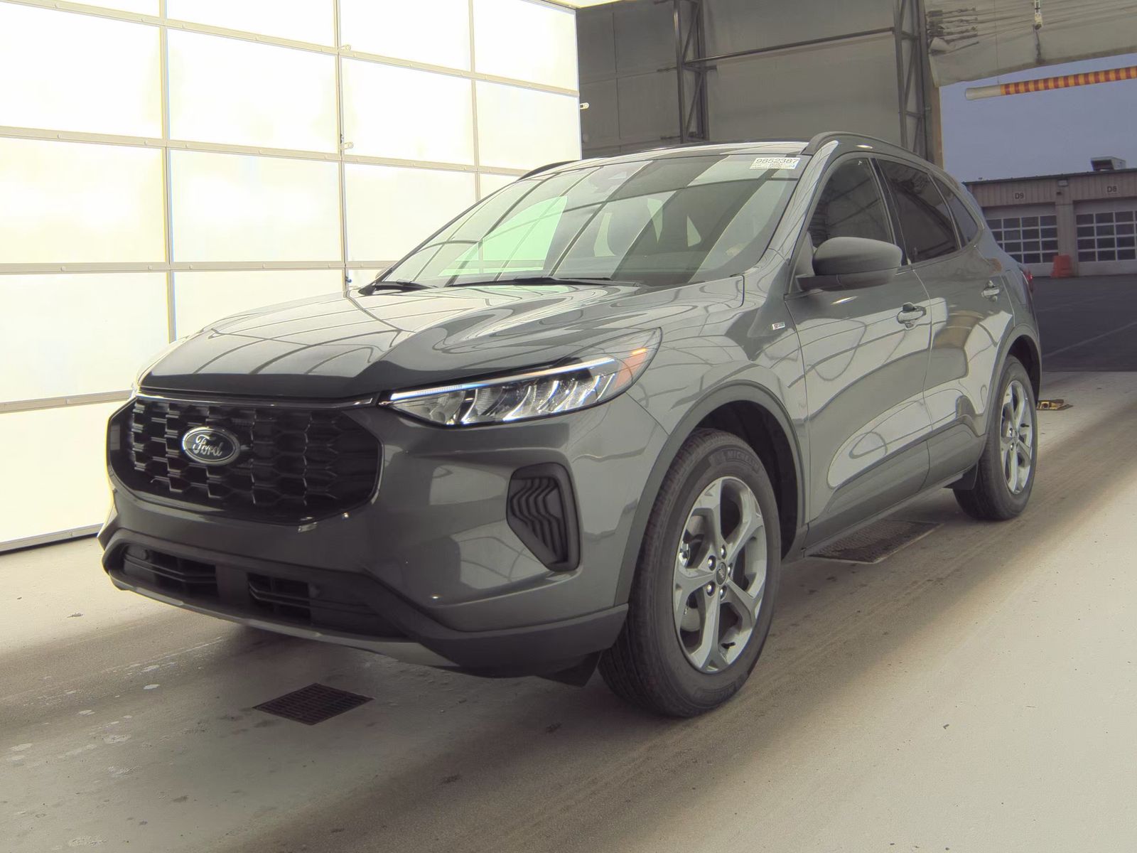 FORD ESCAPE - 1
