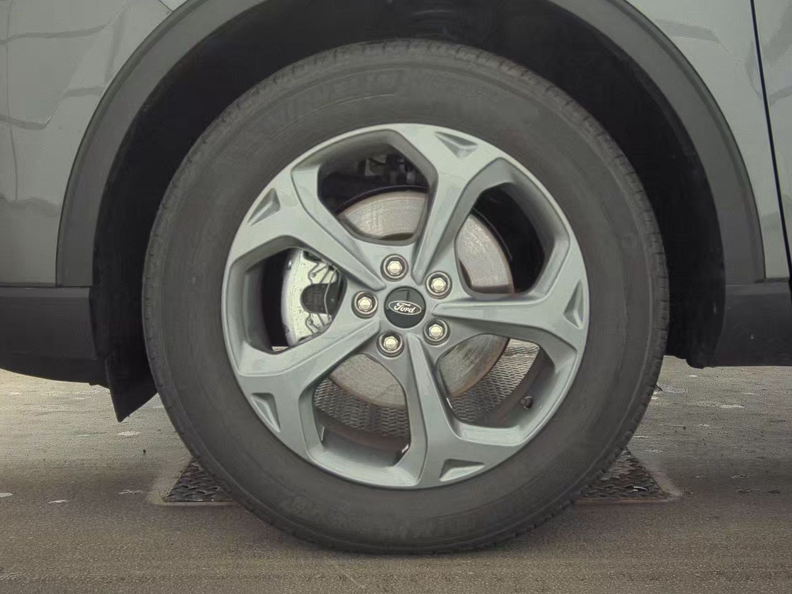 FORD ESCAPE - 10