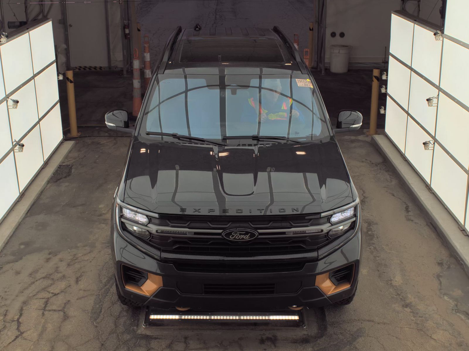 FORD EXPEDITION - 3