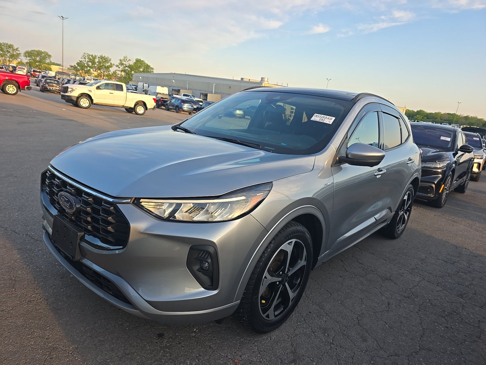 2024 Ford Escape ST-Line Select AWD
