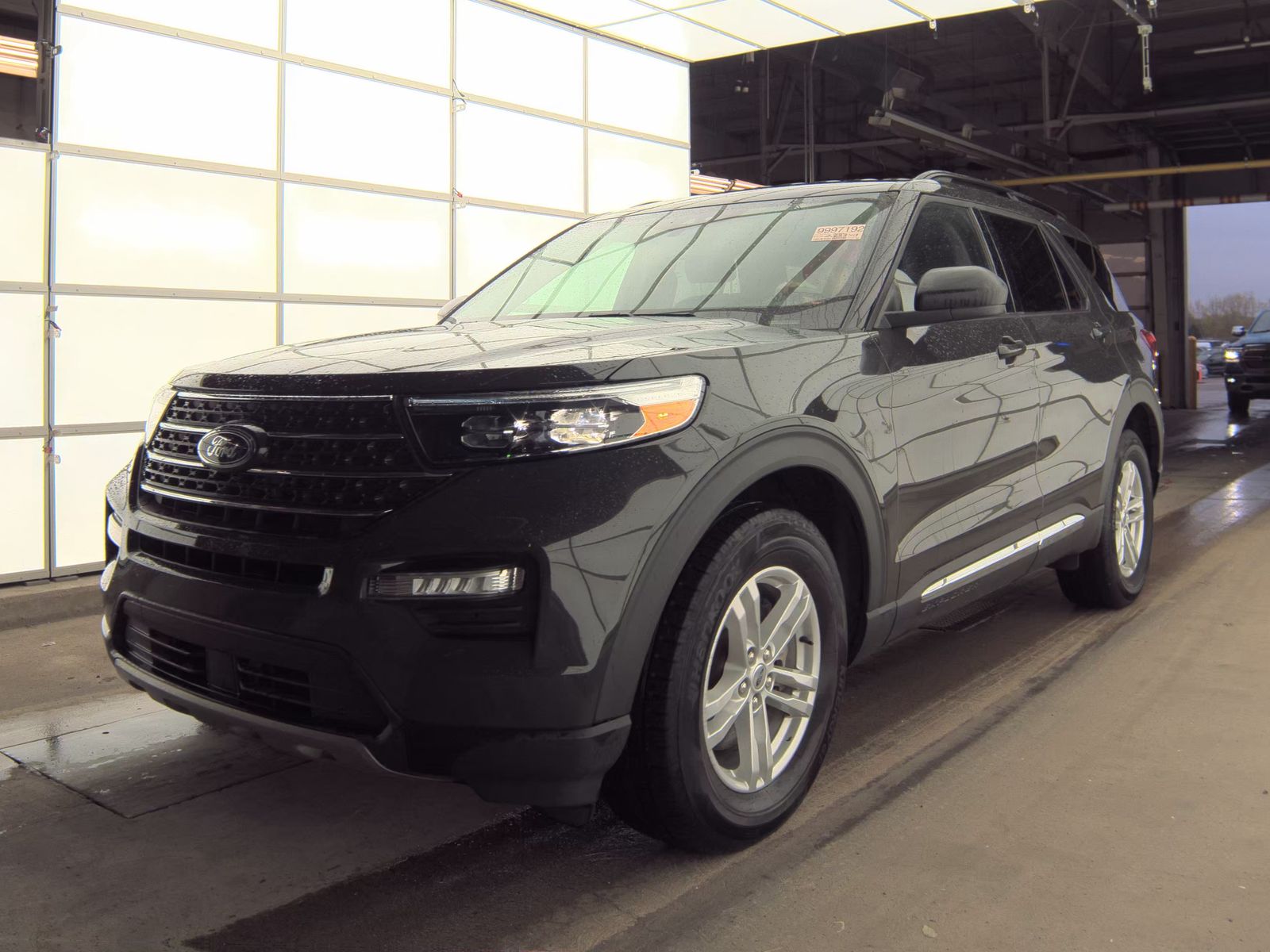 FORD EXPLORER - 1