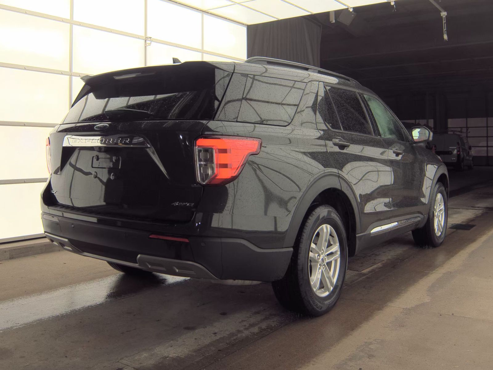 FORD EXPLORER - 6