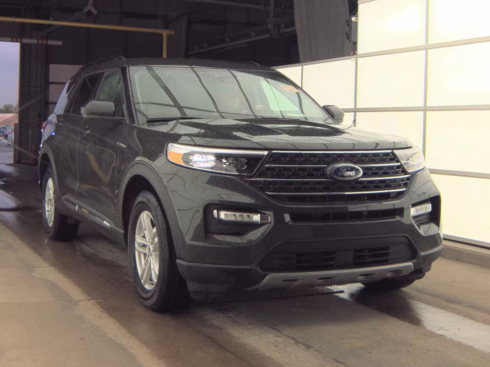 FORD EXPLORER - 5