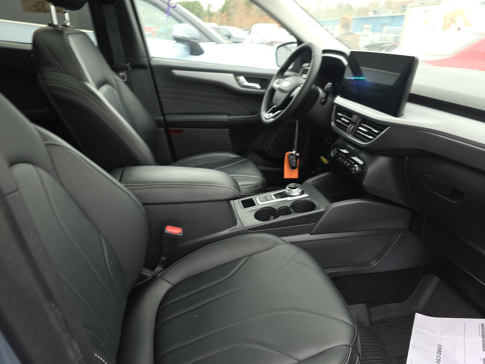 FORD ESCAPE - 9