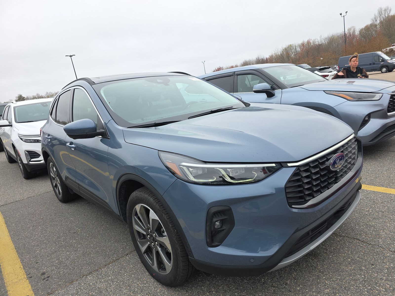 FORD ESCAPE - 4