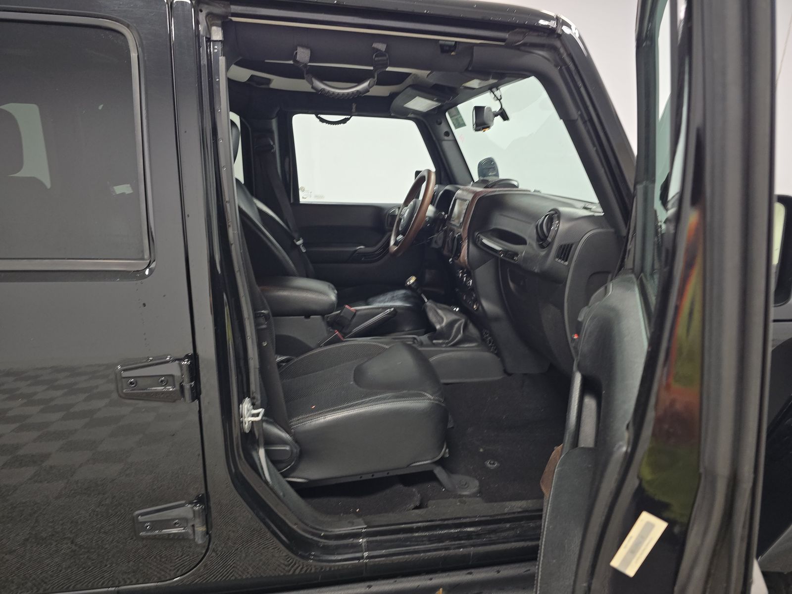 2017 Jeep Wrangler Unlimited Sahara Winter Edition AWD