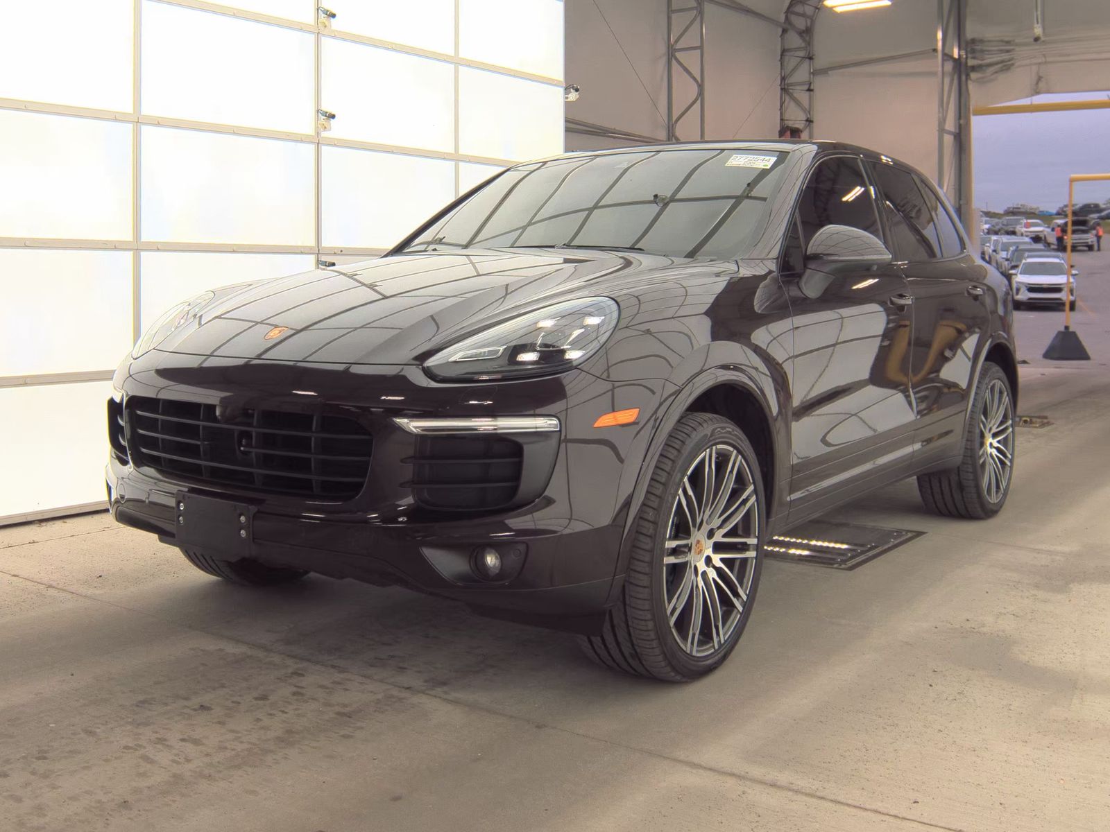 PORSCHE CAYENNE - 1