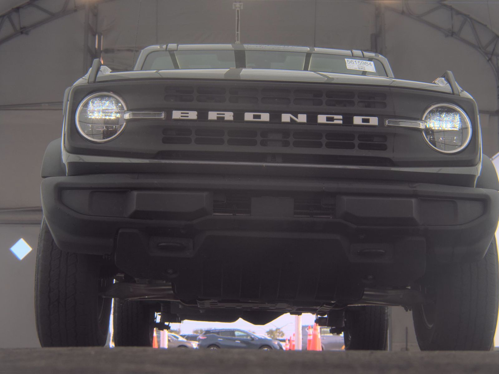 FORD BRONCO - 4