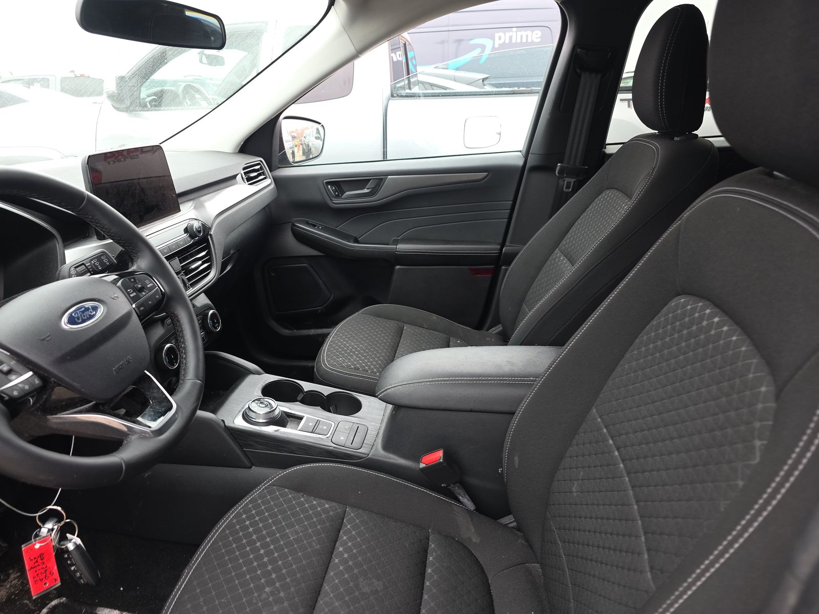 FORD ESCAPE - 8