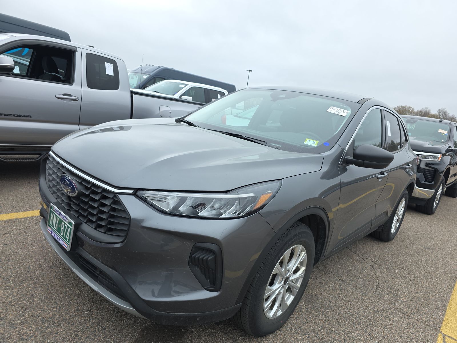 FORD ESCAPE - 1