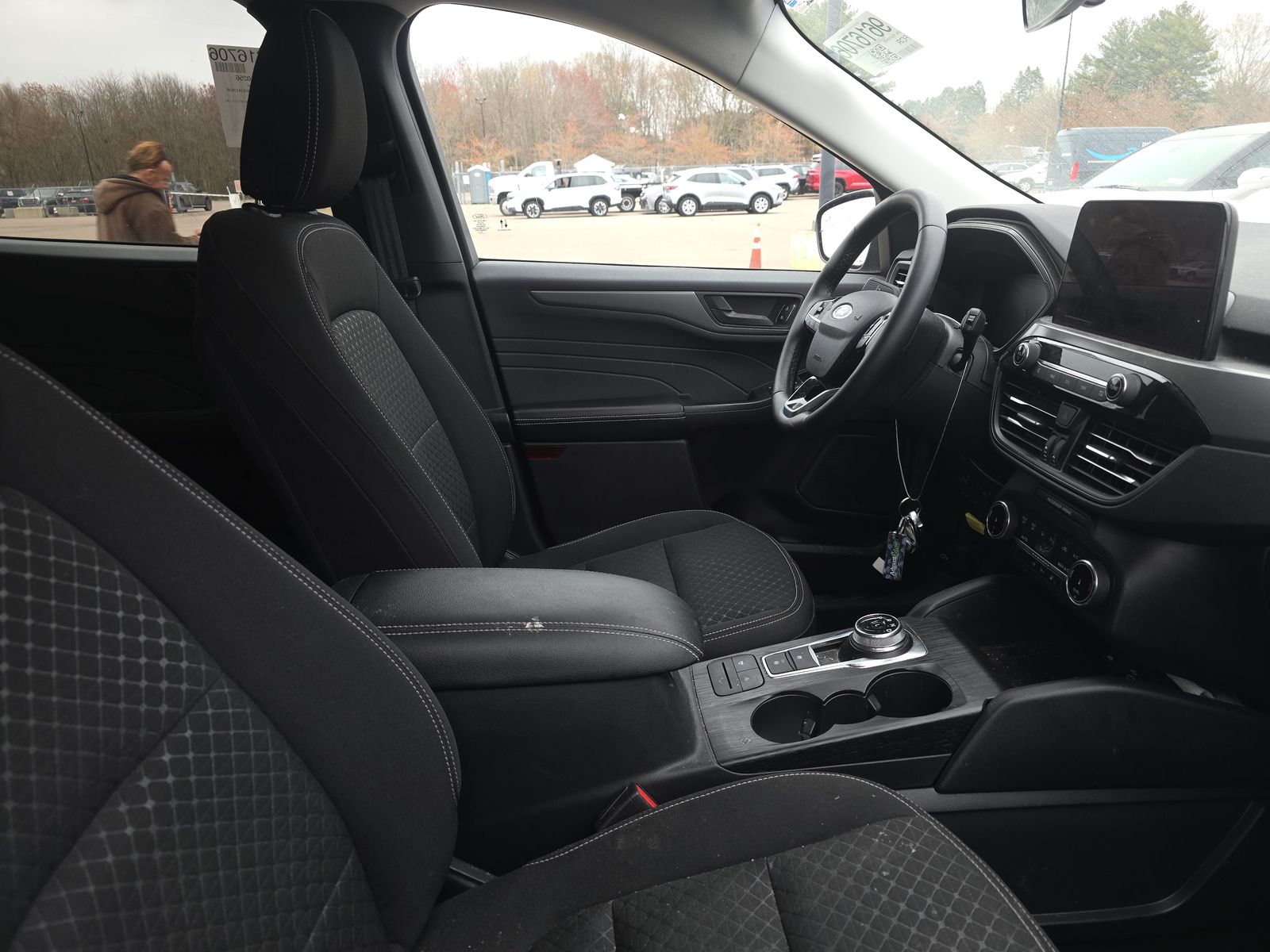 FORD ESCAPE - 9