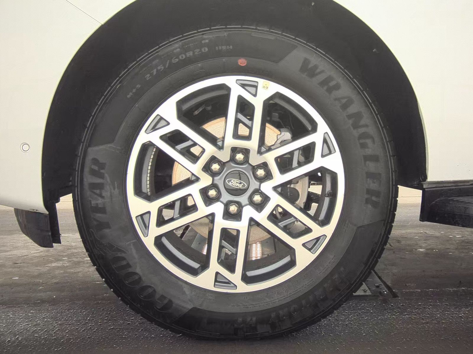 FORD EXPEDITION - 10