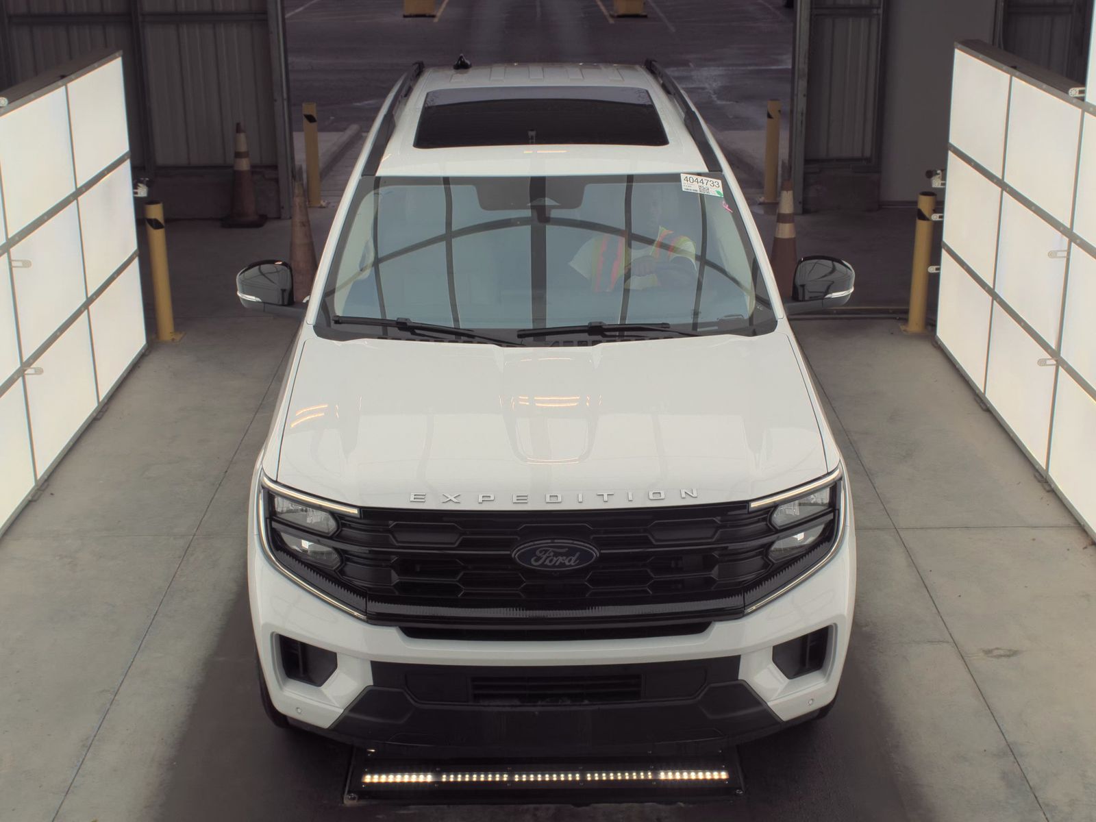 FORD EXPEDITION - 3