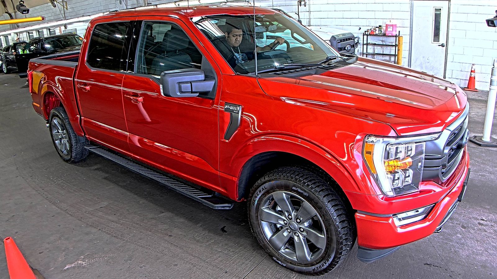 FORD F-150 - 4