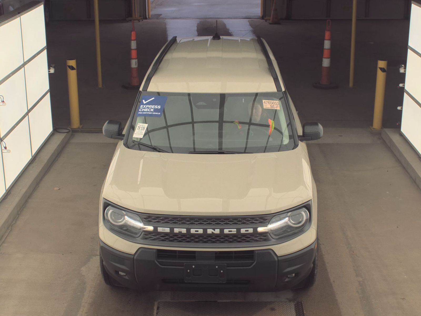 FORD BRONCO - 3
