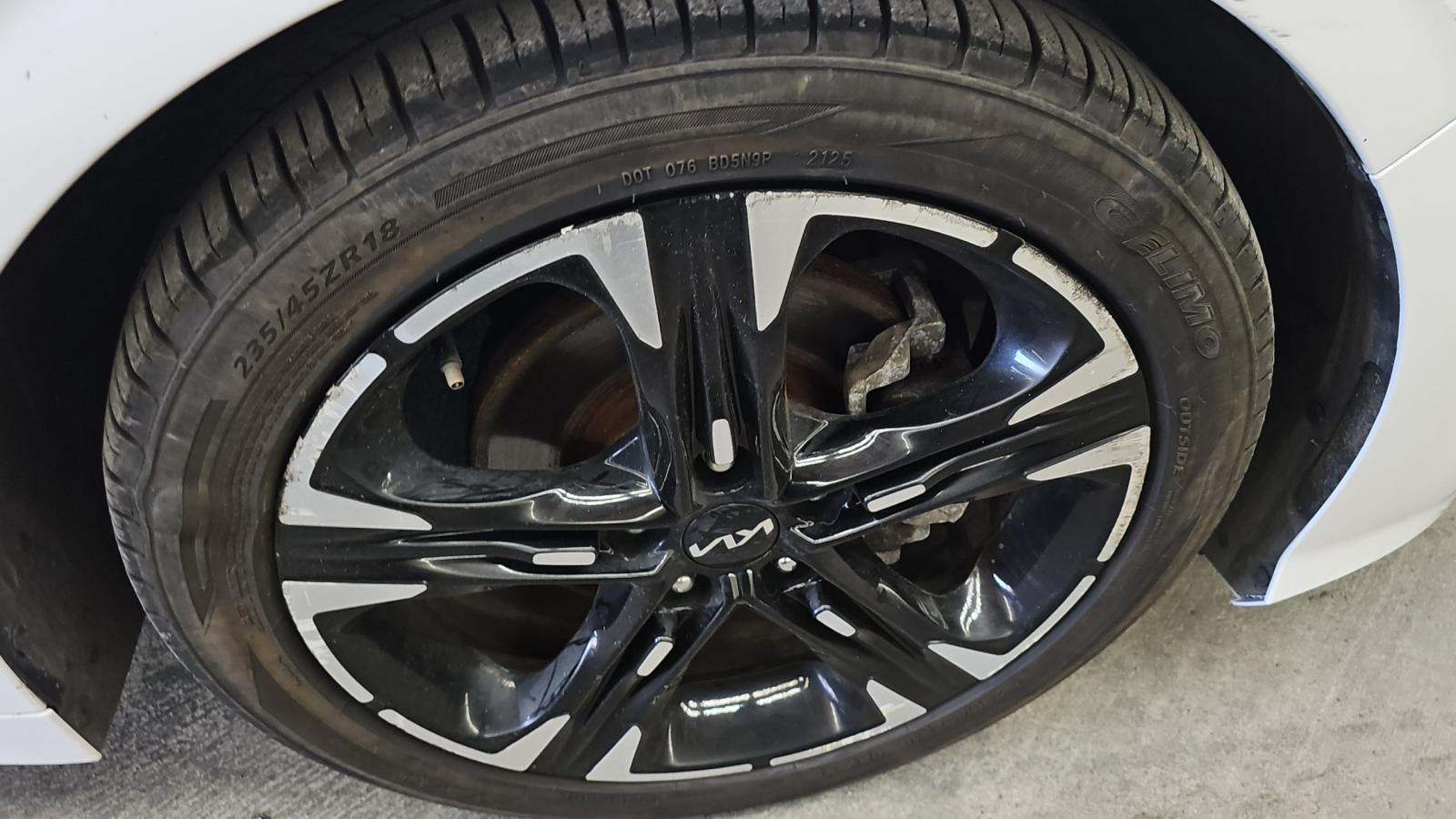 2023 Kia K5 GT-Line FWD