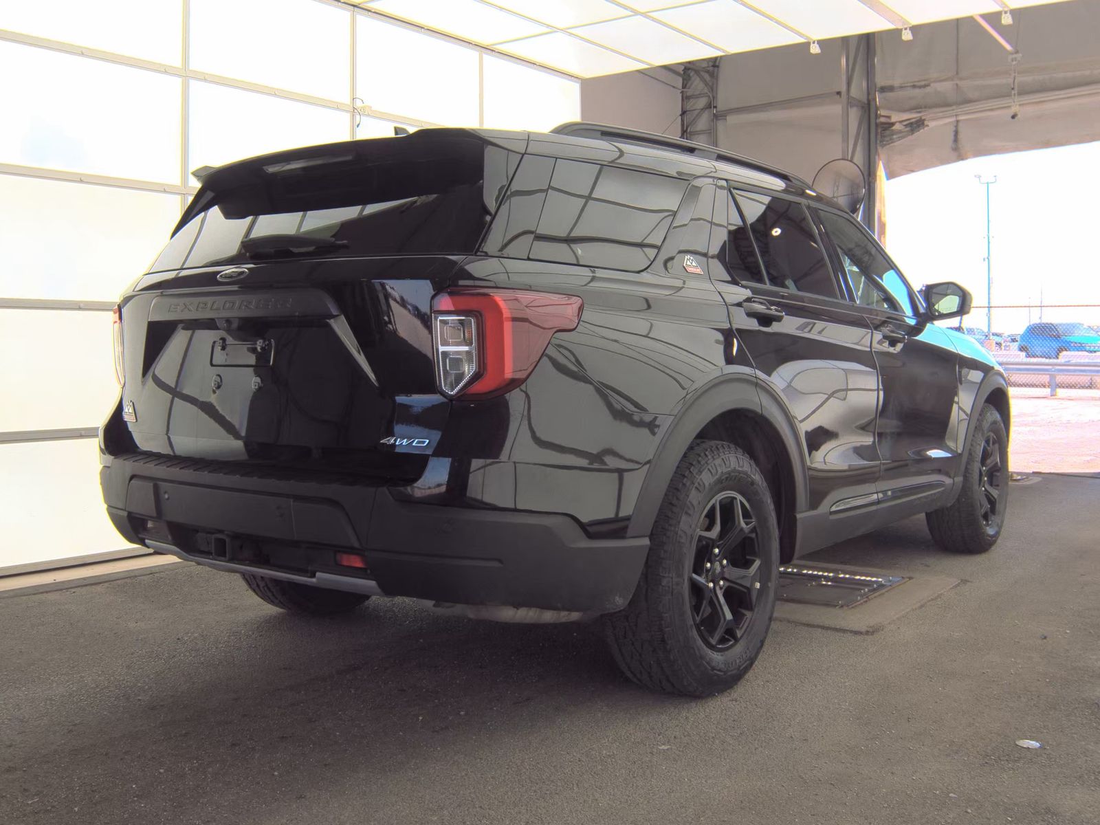 FORD EXPLORER - 6