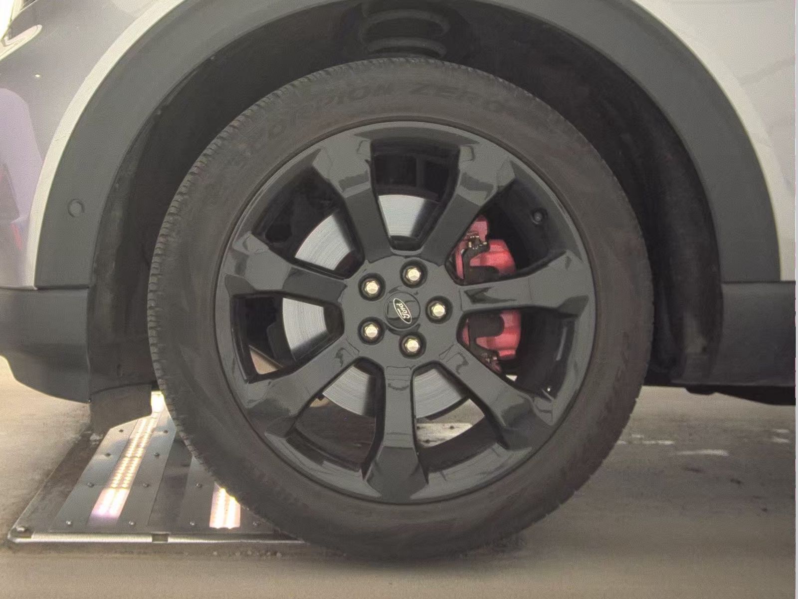 FORD EXPLORER - 10