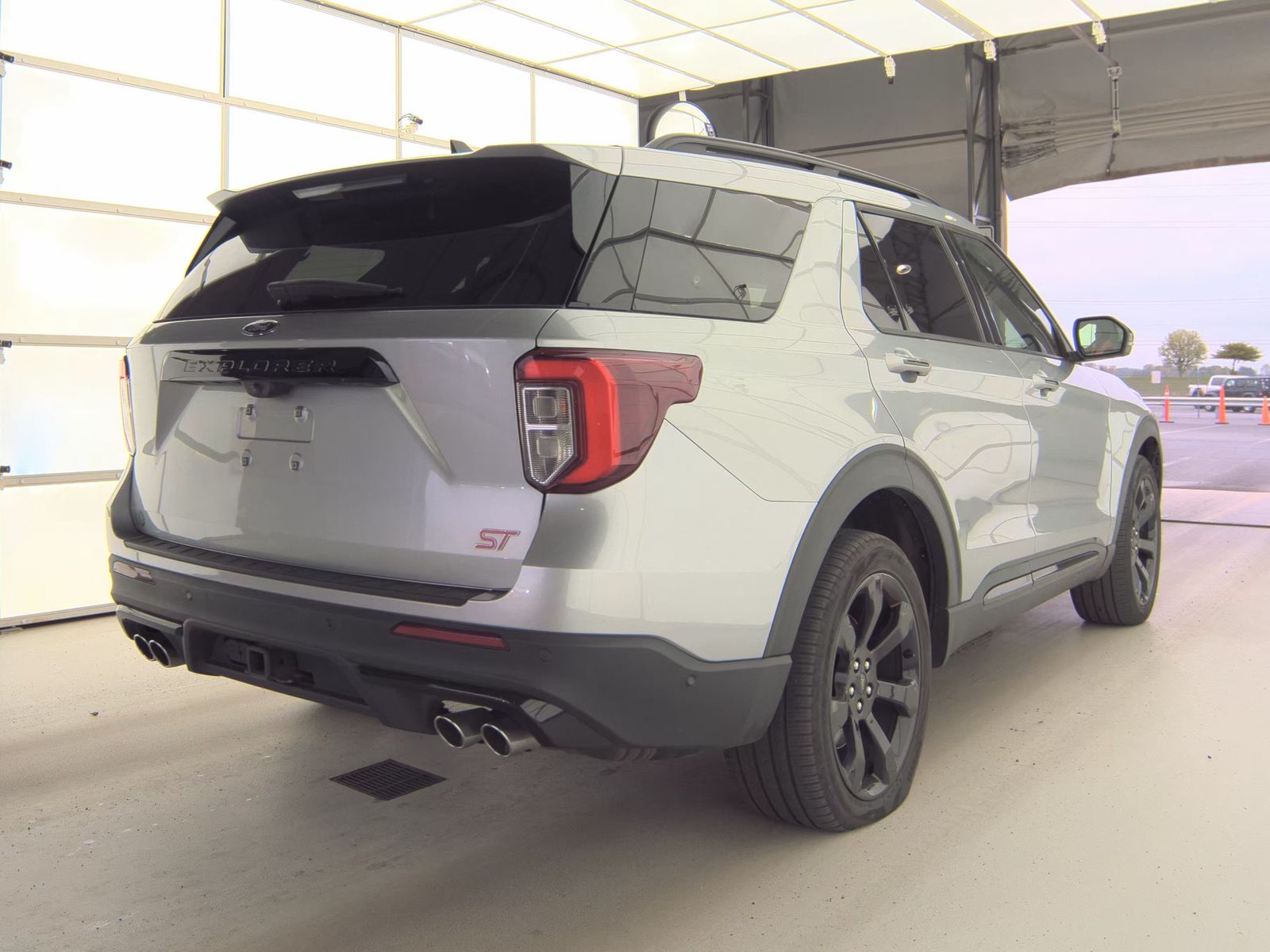 FORD EXPLORER - 6