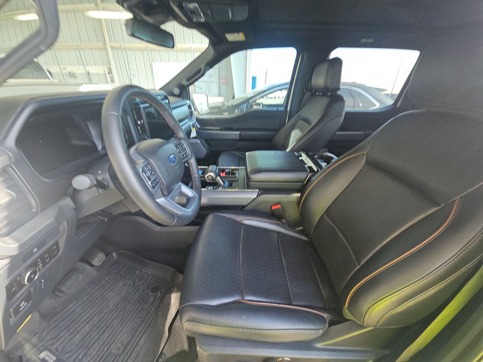 FORD F-150 - 8